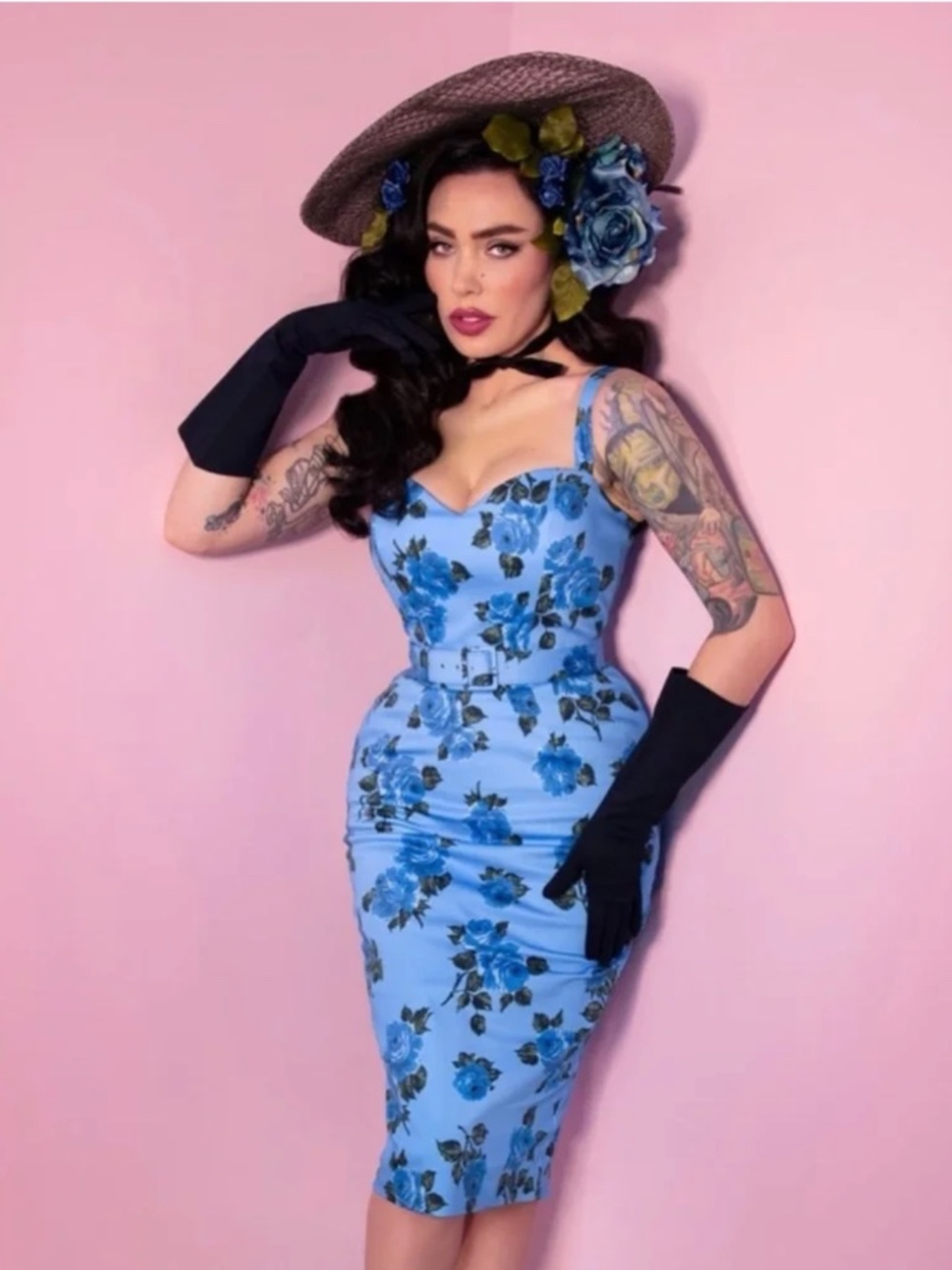 Rare & sold out! Vixen Pitt - Blue & Red ingenue floral Swing Dress